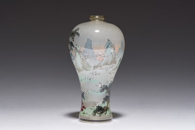 A small Chinese miniature reverse painted glass meiping vase with cranes, 19th/20th C.