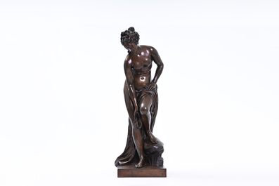 Eug&egrave;ne Cornu (1827-1899): V&eacute;nus sortant du bain ou La baigneuse, bronze &agrave; patine brune