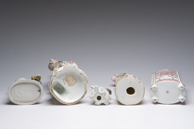 Een diverse collectie sculpturen in porselein en biscuit, 19de/20ste eeuw