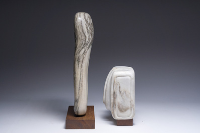 Arlette Hutsebaut (20ste/21ste eeuw): Twee abstracte composities, marmer