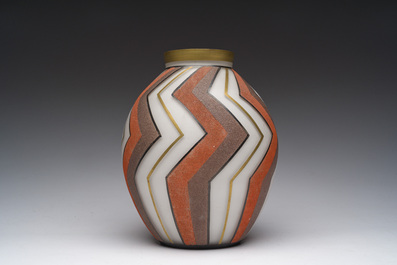 A Belgian Scailmont Art Deco opaline glass vase with gilt and heightened design, signed H. Vermont, second quarter 20th C.