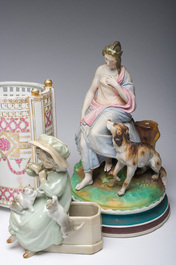 Een diverse collectie sculpturen in porselein en biscuit, 19de/20ste eeuw