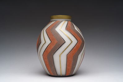 A Belgian Scailmont Art Deco opaline glass vase with gilt and heightened design, signed H. Vermont, second quarter 20th C.