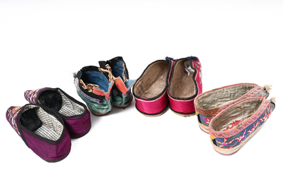 29 pairs of Chinese silk and cotton lotus shoes for bound feet, Qing and early 20th C.