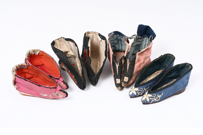 29 pairs of Chinese silk and cotton lotus shoes for bound feet, Qing and early 20th C.