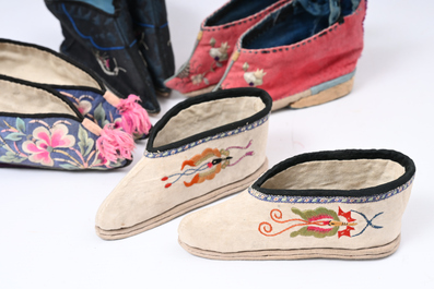 29 pairs of Chinese silk and cotton lotus shoes for bound feet, Qing and early 20th C.