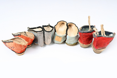 29 pairs of Chinese silk and cotton lotus shoes for bound feet, Qing and early 20th C.