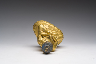Een Chinese verguld bronzen figuur van Boeddha, 19de eeuw