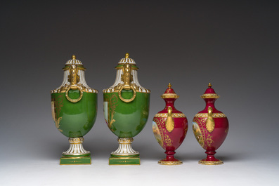 Een paar Franse verguld porseleinen dekselvazen met Napoleon en Josephine en een paar Engelse met landschappen, 19de/20ste eeuw