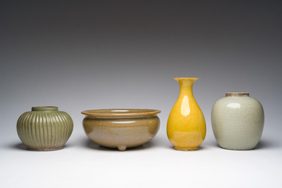 Seven Chinese monochrome wares, 18th/20th C.