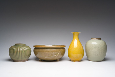 Seven Chinese monochrome wares, 18th/20th C.