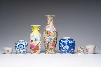 Een diverse collectie Chinees porselein, 18de/19de eeuw