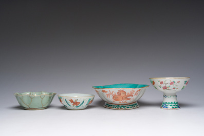 Een diverse collectie Chinees famille rose en qianjiang cai porselein, 19de eeuw