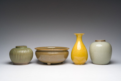 Seven Chinese monochrome wares, 18th/20th C.