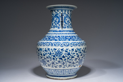 A large Chinese blue and white 'hu' vase with phoenixes and lotus scrolls, 19th C.