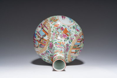 A Chinese Canton famille rose bottle vase, 19th C.