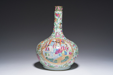 A Chinese Canton famille rose bottle vase, 19th C.