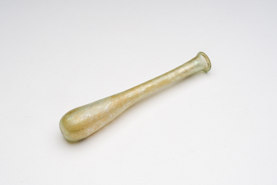 Drie Romeinse glazen flesjes, 1ste/4de eeuw