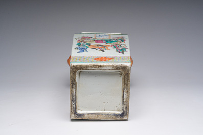 A square Chinese famille rose 'warriors' vase, 19th C.