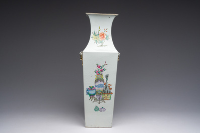 A square Chinese famille rose vase, 19th C.
