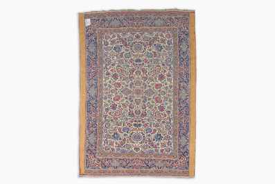 A Persian Isfahan rug with floral design, wool on silk, first half 20th C.
