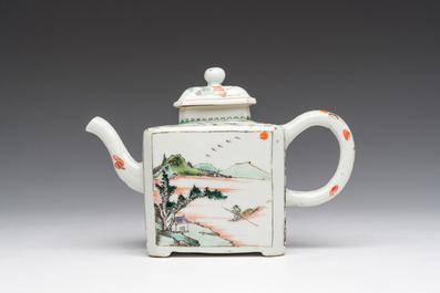 A rectangular Chinese famille verte teapot and cover, Kangxi
