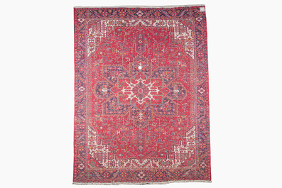 A Persian Heriz rug with 'Ahar' design, wool on cotton, 20th C.