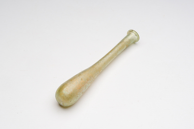 Drie Romeinse glazen flesjes, 1ste/4de eeuw