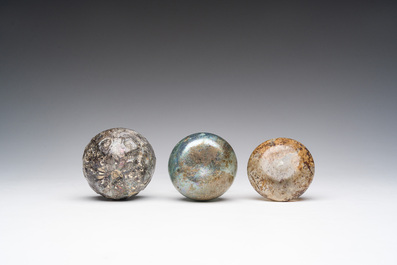 Drie Romeinse glazen flesjes, 1ste/4de eeuw