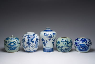 Five Chinese blue and white jars and vases with floral design and figures in a landscape, 19th/20th C.