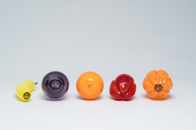 Five pieces of fruit and vegetables in coloured blown glass with a matching bowl, Gunnel Sahlin for Kosta Boda, 1990s