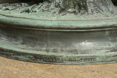 Eug&egrave;ne Louis Lequesne (1815-1887): Twee grote gepatineerd bronzen tuinbeelden van vrouwen naar de Antieken, gieterijstempel Durenne, Parijs, 19de eeuw