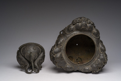 A Chinese bronze 'three luduan' tripod censer, 17th/18th C.