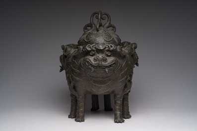A Chinese bronze 'three luduan' tripod censer, 17th/18th C.