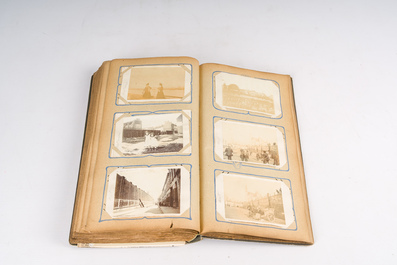 Three albums with postcards mainly depicting views of Belgian villages and towns, a.o. Dalschaert-Praet, Gilleman, Nels, 19th/20th C.