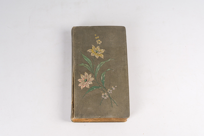 Three albums with postcards mainly depicting views of Belgian villages and towns, a.o. Dalschaert-Praet, Gilleman, Nels, 19th/20th C.