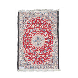 A Persian Nain rug with floral design, wool and silk on cotton, 20th C.