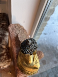 Een Chinese verguld bronzen figuur van Boeddha, 19de eeuw