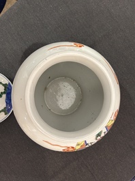 A Chinese wucai 'narrative subject' vase and cover, Wanli mark, 19th C.