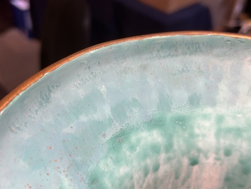 Een Chinese famille rose vaas met Wu Shuang Pu decor, 19de eeuw