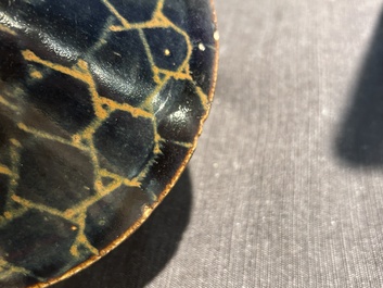 A Chinese Jian 'broken ice' bowl in Song style, 19th/20th C.