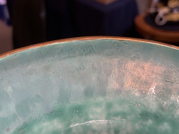 Een Chinese famille rose vaas met Wu Shuang Pu decor, 19de eeuw