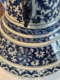 A large Chinese blue and white 'hu' vase with phoenixes and lotus scrolls, 19th C.
