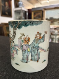 A Chinese famille rose brush pot and a qianjiang cai bowl, 19th/20th C.