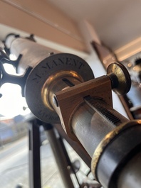 Een 6 inch refractor telescoop op houten driepikkel, Maurice Manent &amp; Secretan, Parijs, begin 20ste eeuw