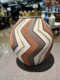 A Belgian Scailmont Art Deco opaline glass vase with gilt and heightened design, signed H. Vermont, second quarter 20th C.