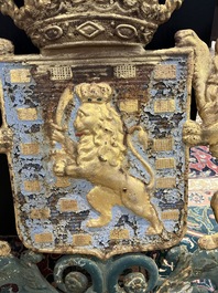 A Dutch polychrome and gilt cast iron 'Je maintiendrai' wall plaque, ca. 1900