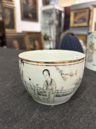 A Chinese famille rose brush pot and a qianjiang cai bowl, 19th/20th C.