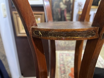 Jean-Joseph Chapuis (1765-1864): A brass inlaid wooden gueridon on four curved supports, first quarter 19th C.
