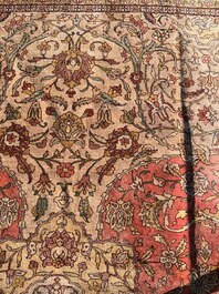 A Turkish Sivas rug with central medallion and floral design, wool on cotton, 20th C.